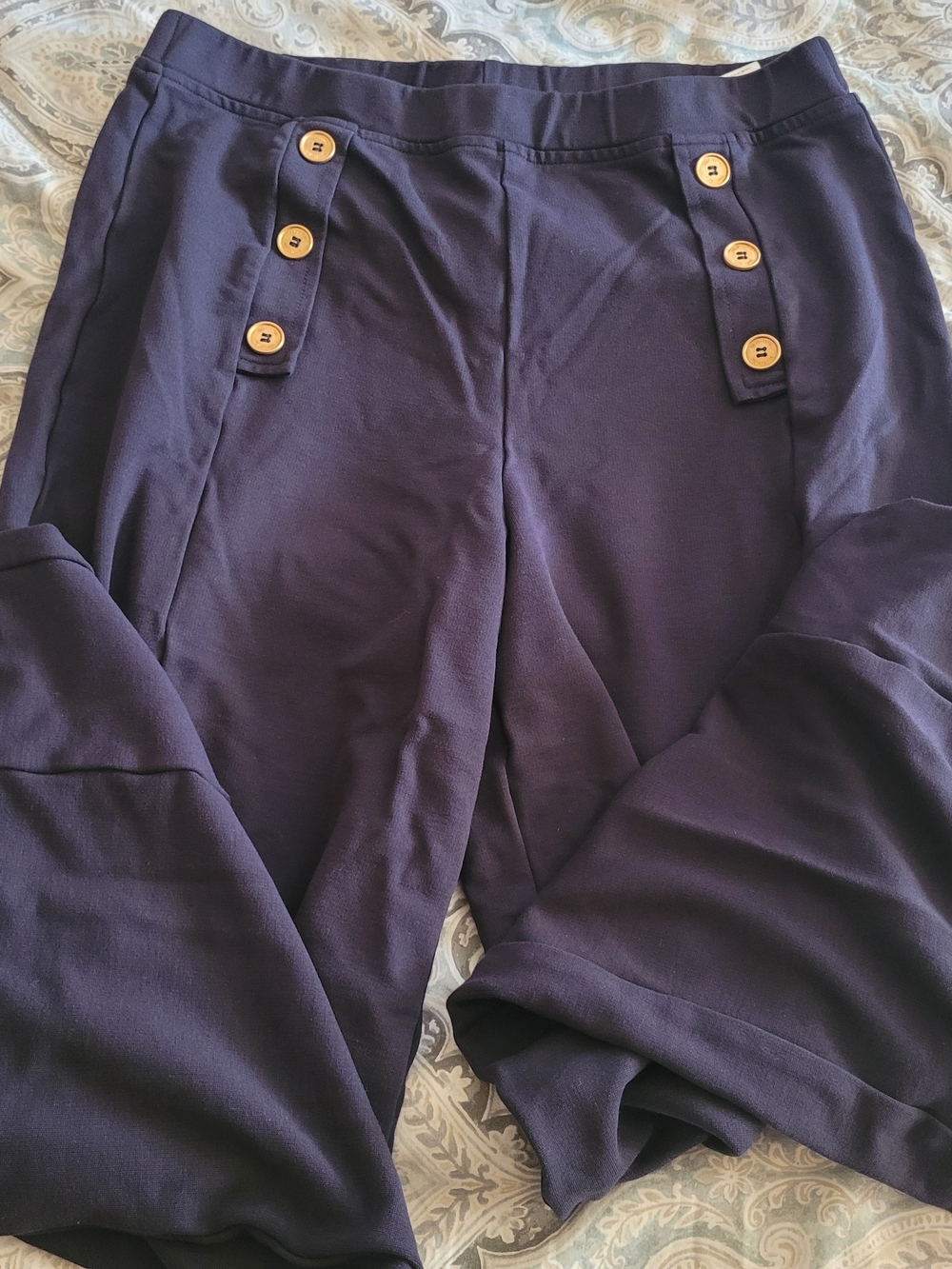Wide Leg Button-Accent Pants in Navy